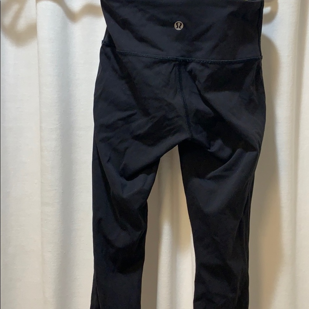 lululemon capri length black leggings
